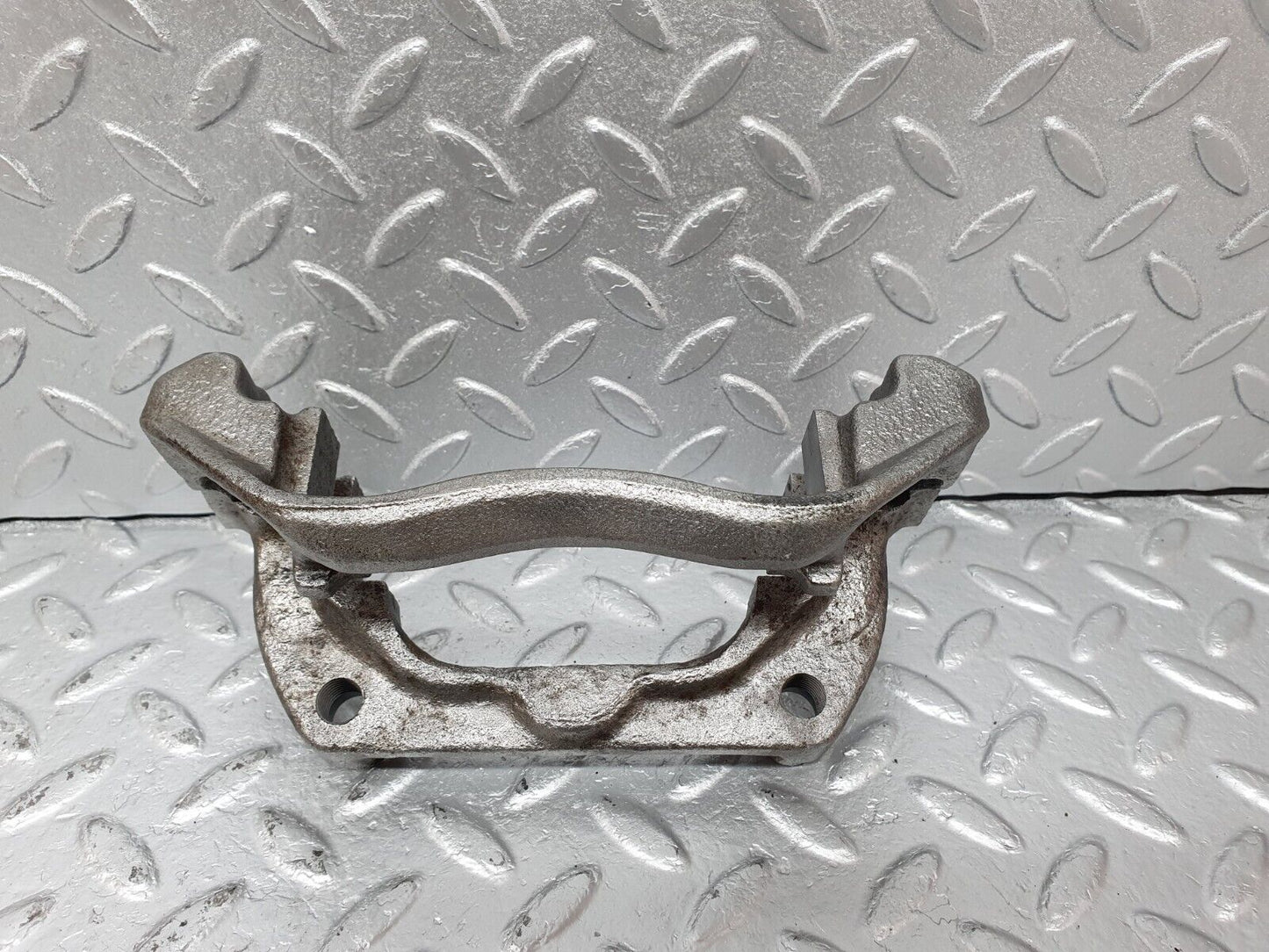 41611 Mercedes-Benz W124 200E Front Right Brake Caliper Bracket