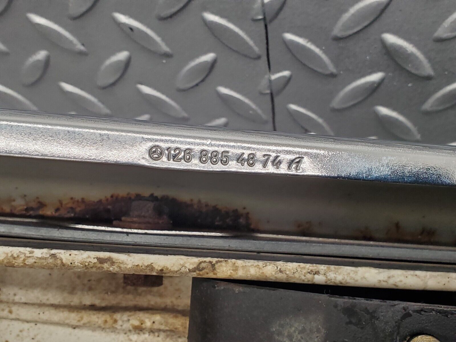 44096495