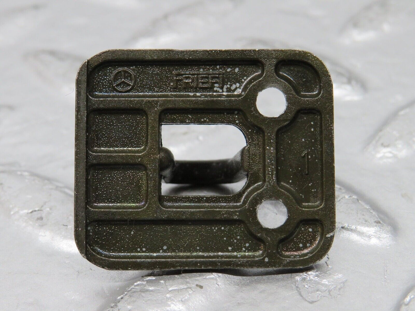 30497 Mercedes-Benz W124 230E Glove Box Door Lock Latch