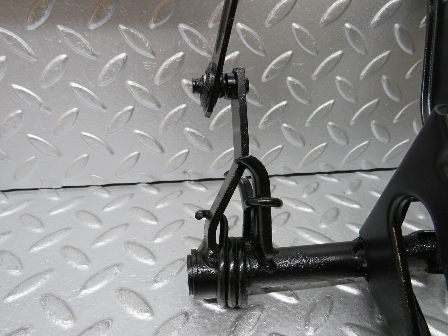 29970 Porsche 924 Headlight Lift Linkage Pivot Bar Rod