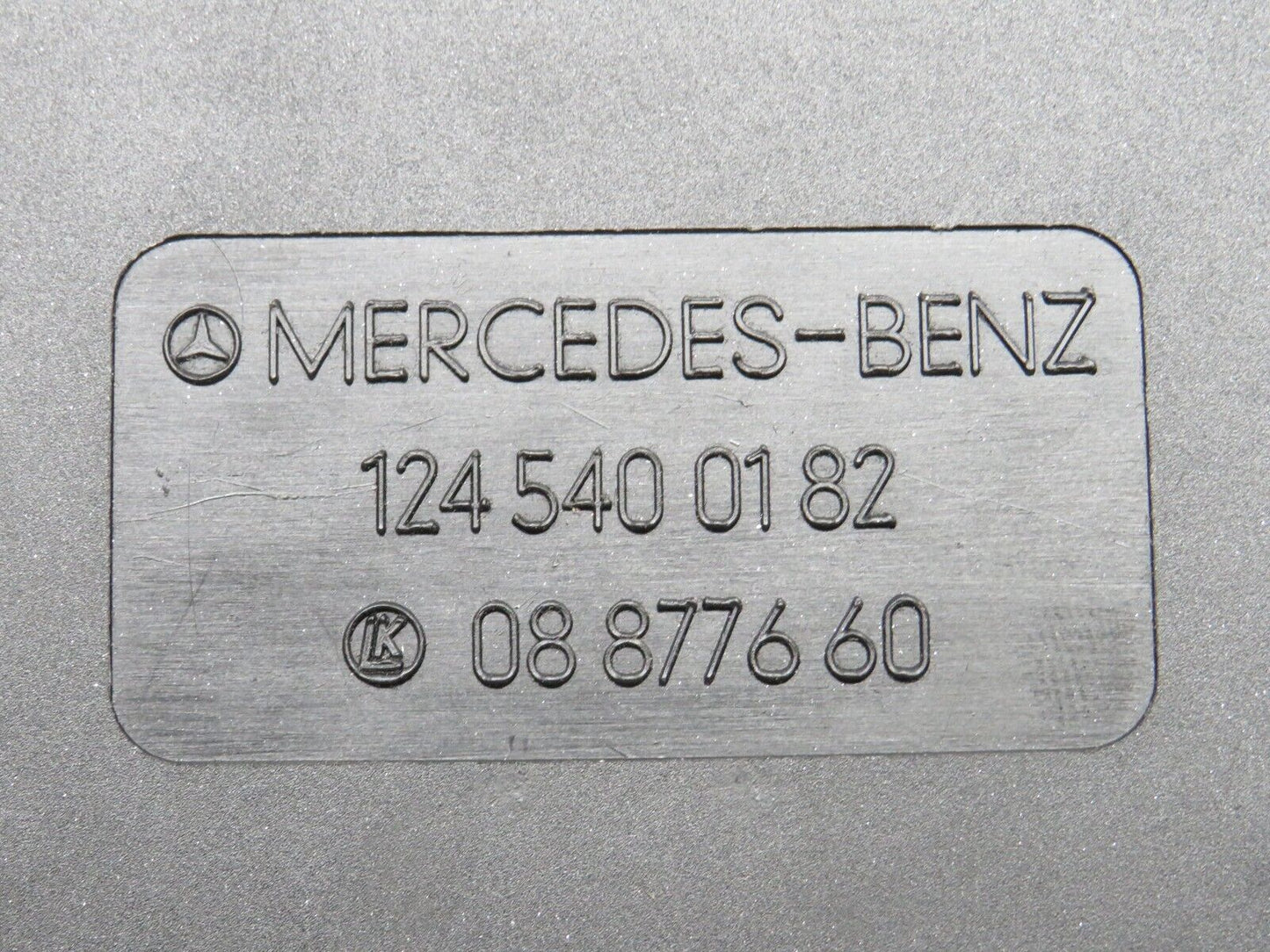 30353 Mercedes-Benz W124 230E Fuse Box Cover Lid 1245400282 1245400182
