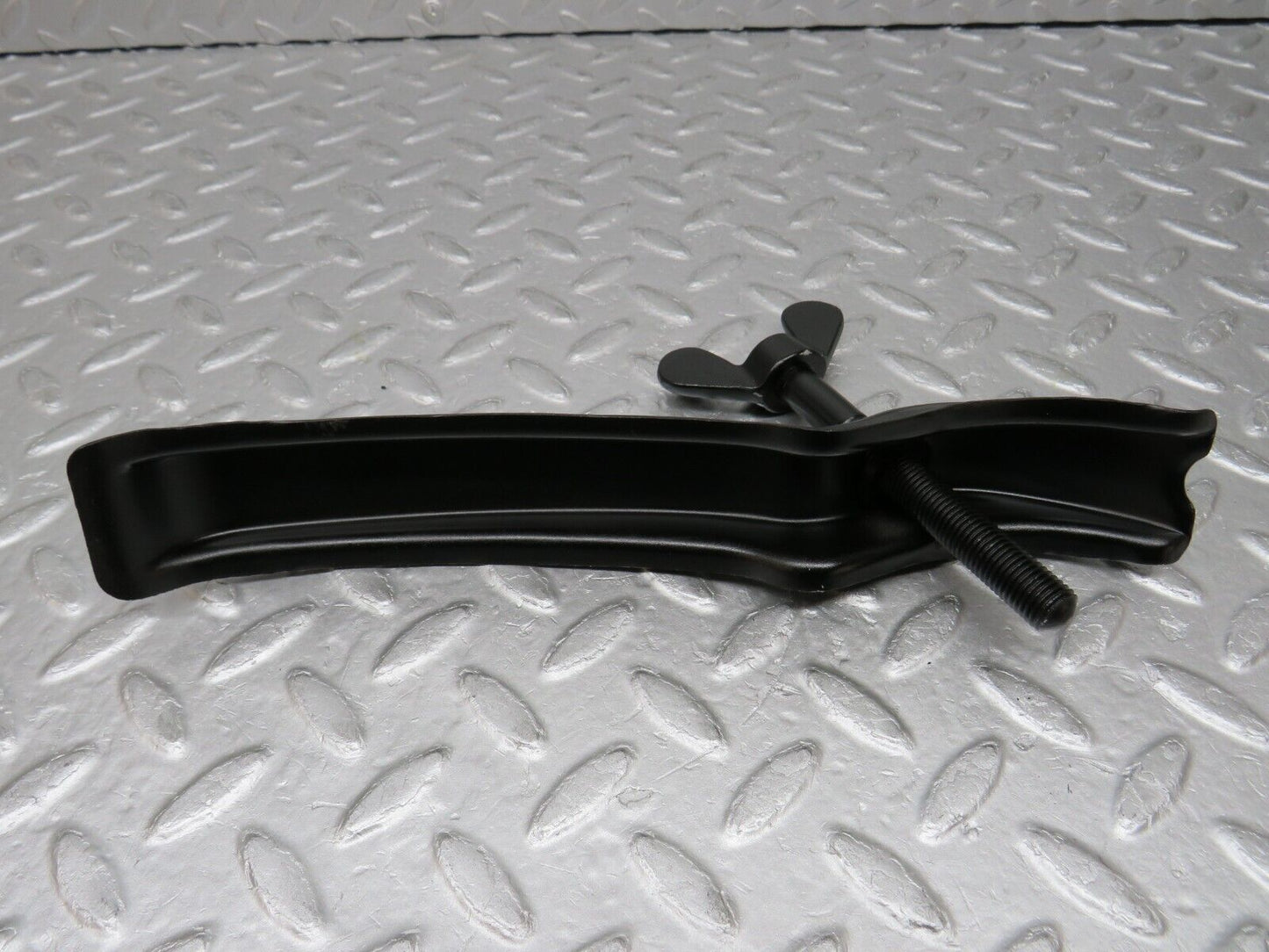 37488 Mercedes-Benz W109 300SEL Spare Wheel Holder