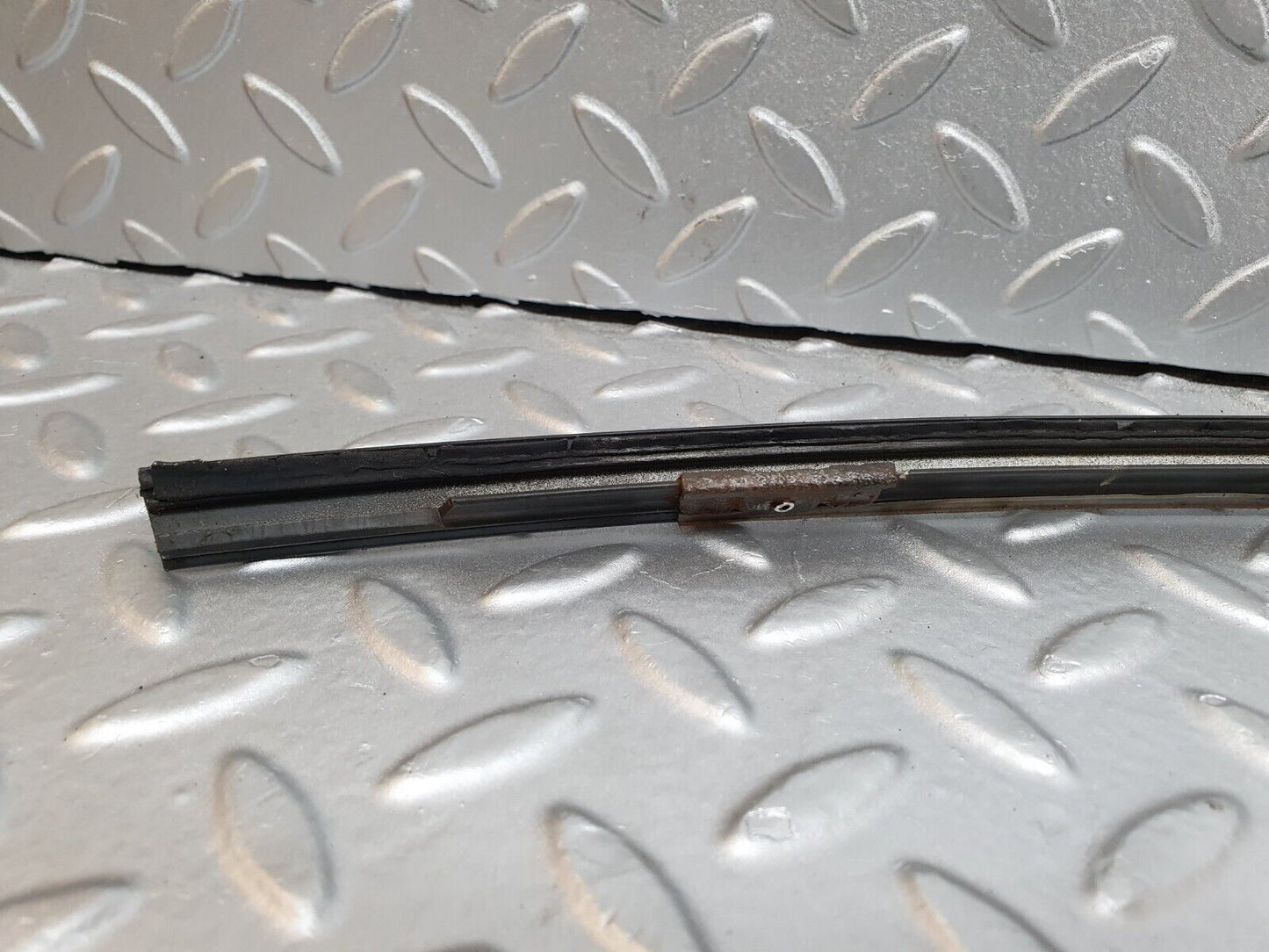 41717 Mercedes-Benz W124 200E Front Windscreen Top Moulding Trim