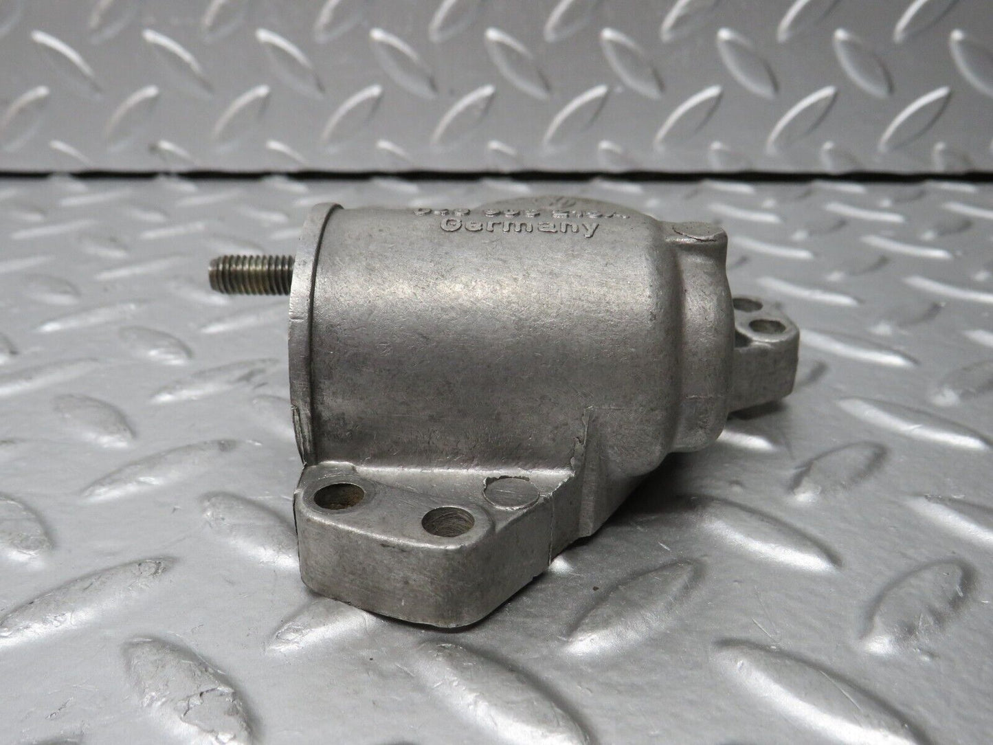 30119 Porsche 924 Distributor Drive Housing 048905215