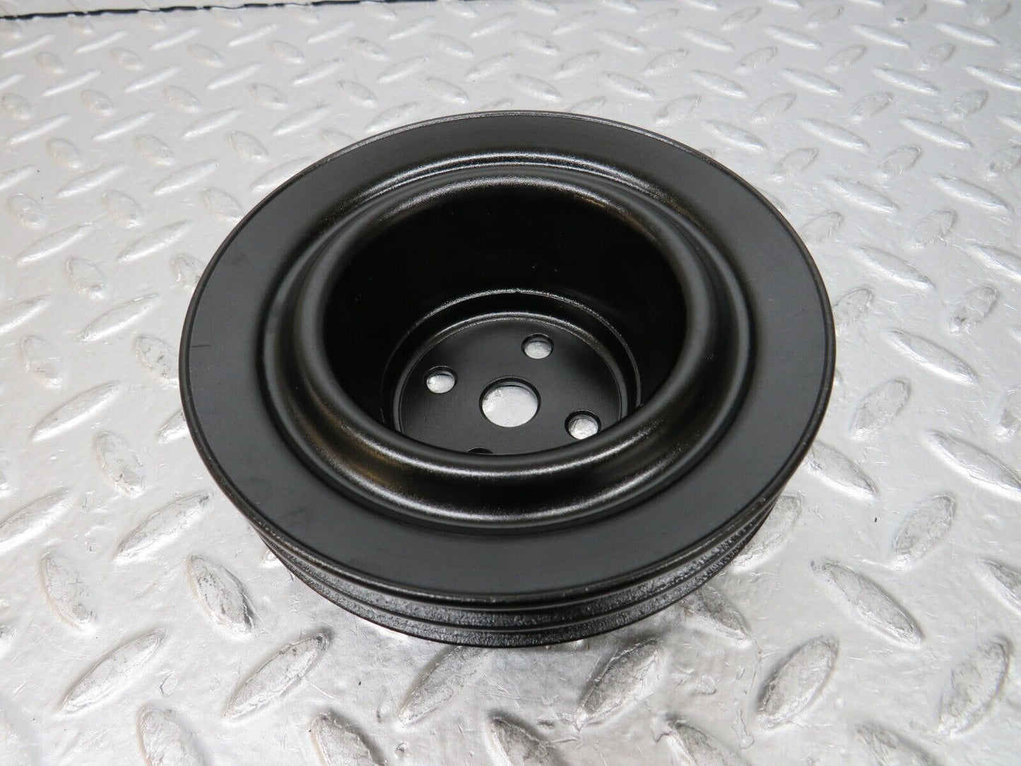 0062 Mercedes-Benz W116 350SE Water Pump Pulley