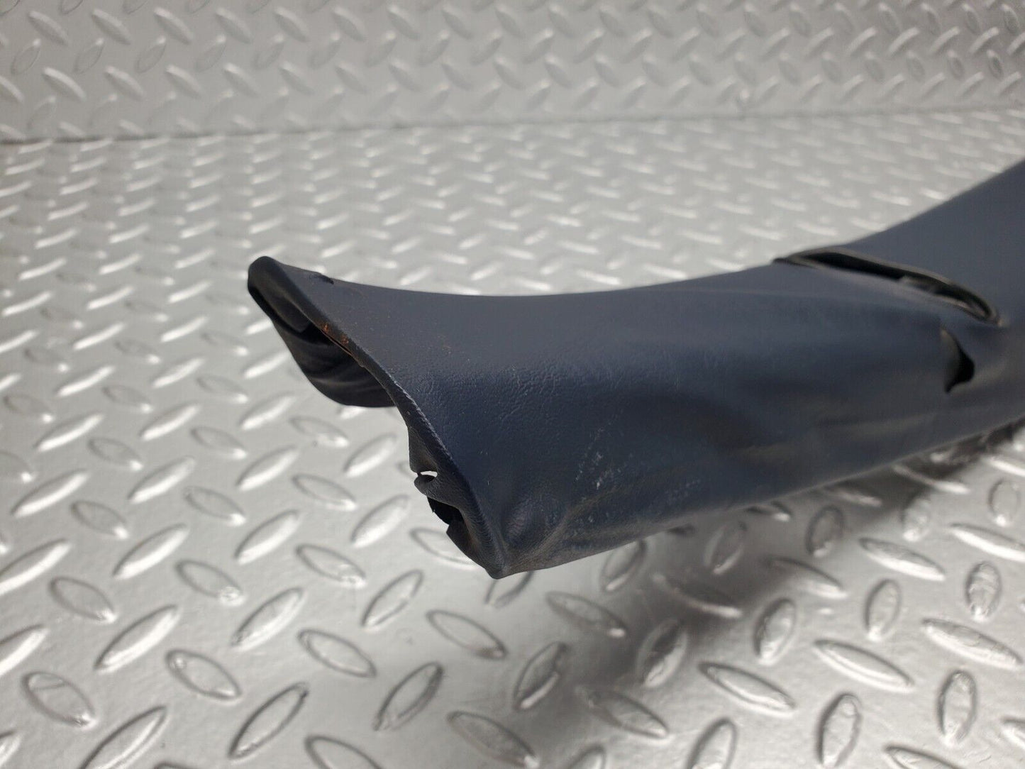 46008 Mercedes-Benz V123 240D LWB B Pillar Cover Blue Left