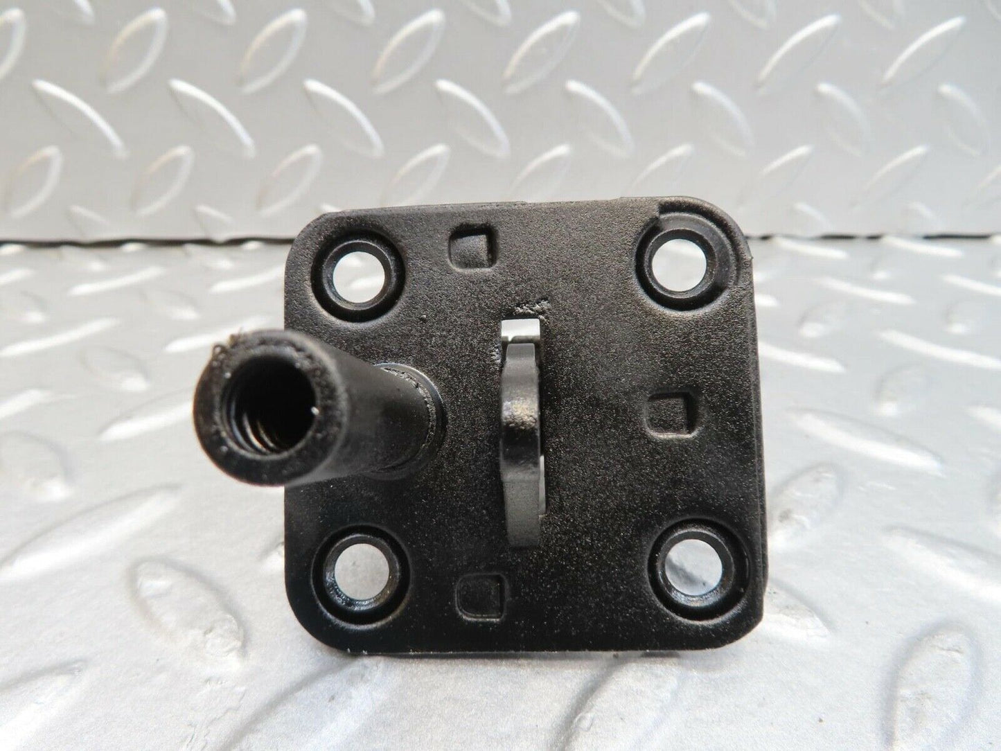 16001 Mercedes-Benz W123 280E Bonnet Lock Catch