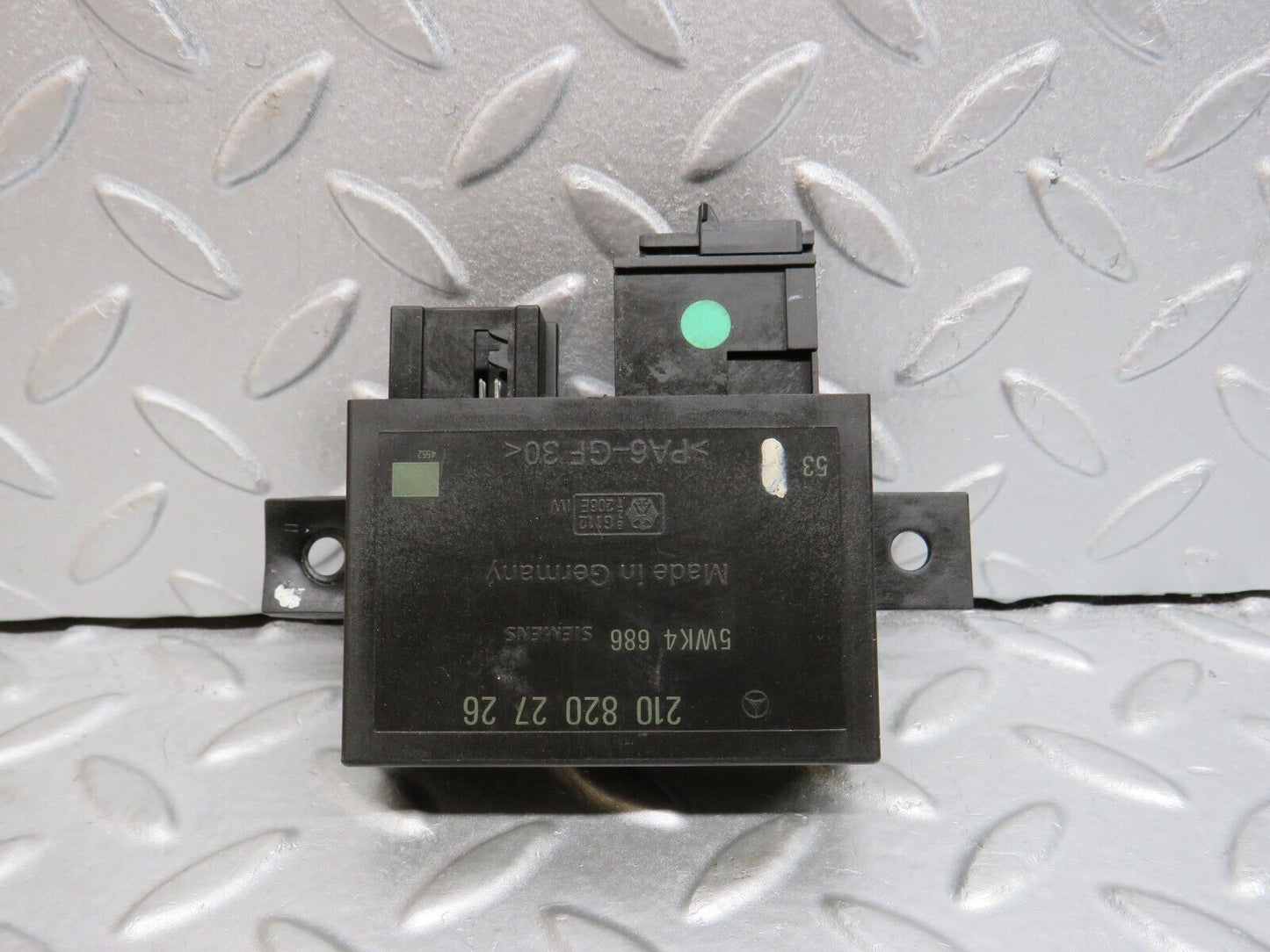 39484 Mercedes-Benz R129 320SL Coupe Central Lock Control Unit 2108202726