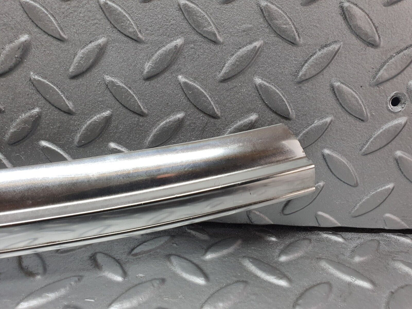 43056 Mercedes-Benz R107 Hardtop Under Windshield Chrome Trim