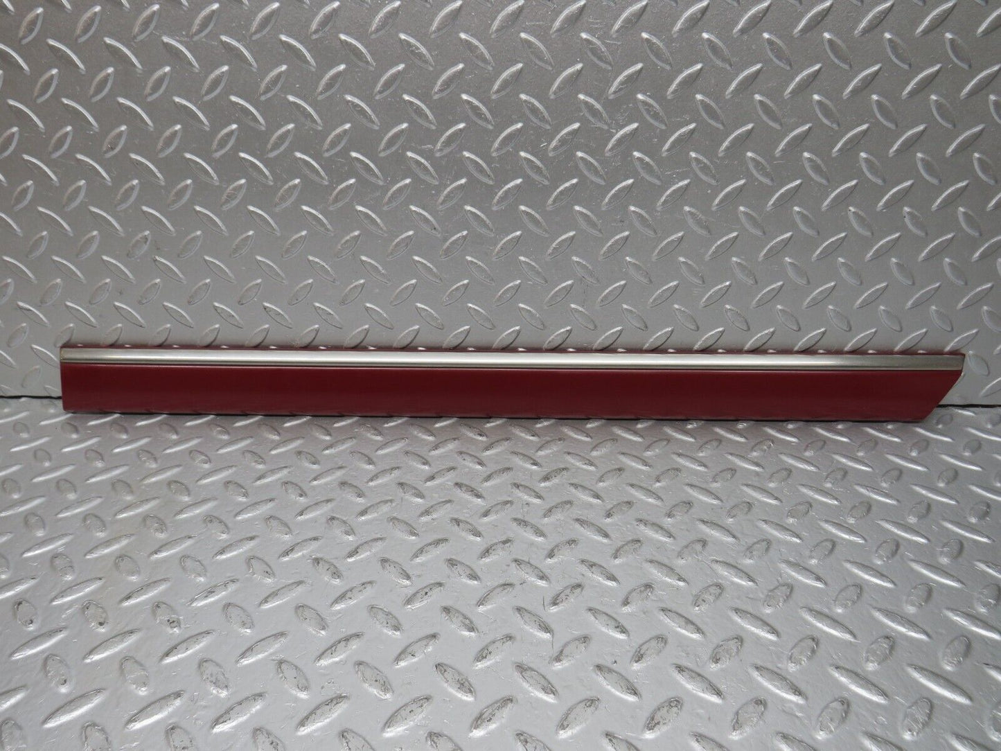 33492 Mercedes-Benz W202 C180 Rear Left Door Centre Moulding Trim 2026903162
