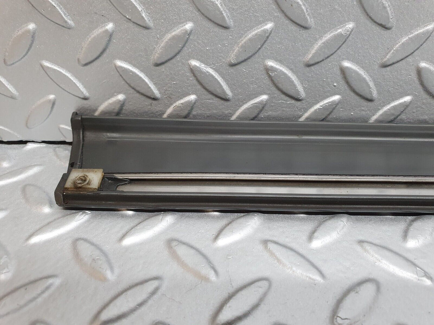 41684 Mercedes-Benz W124 200E Front Right Door Lower Moulding Trim