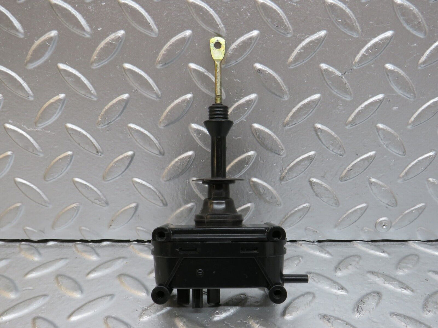 29377 Mercedes-Benz W124 230E Door Lock Vacuum Actuator Rear Left