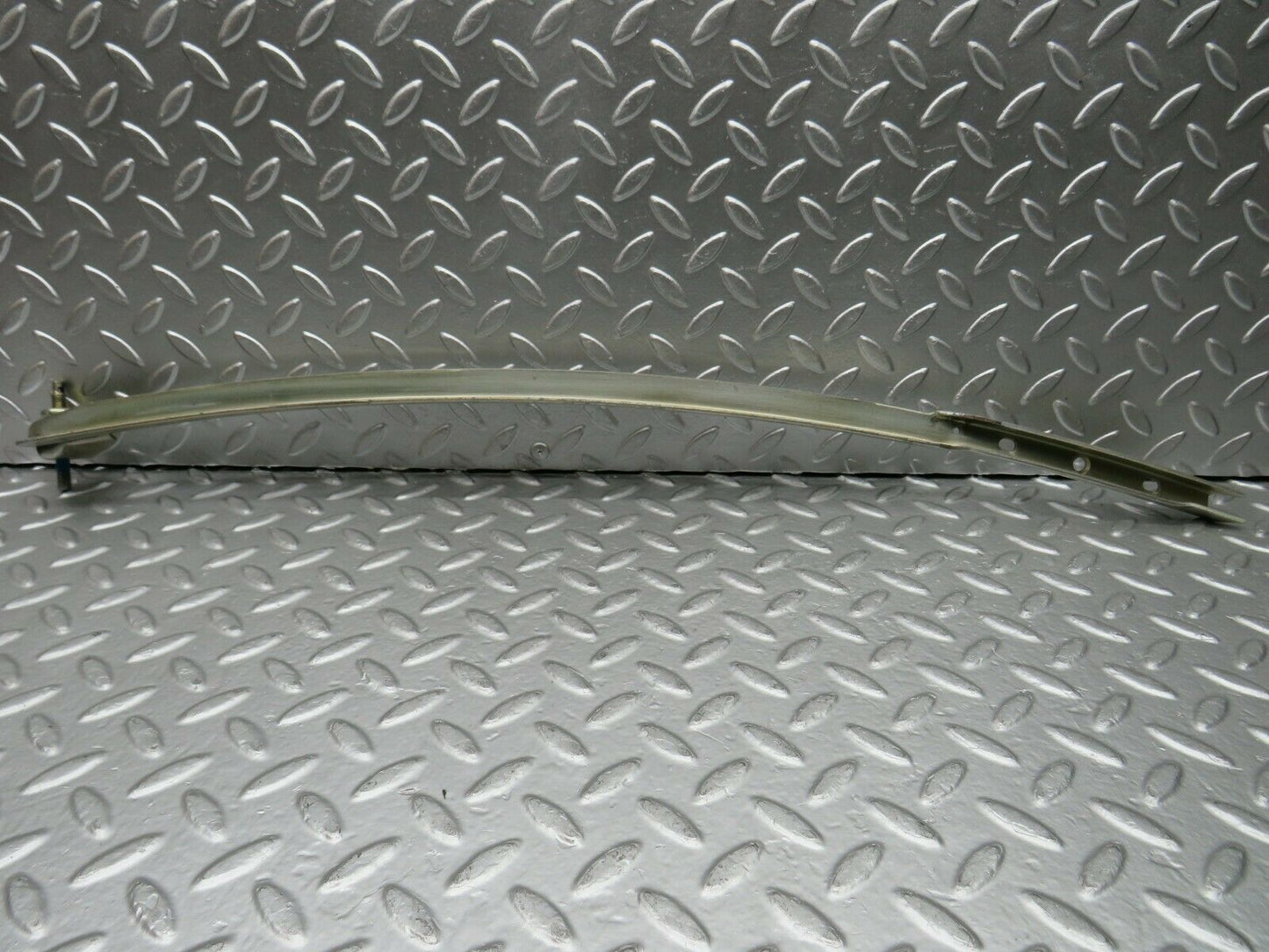 22534 Mercedes-Benz C124 E220 Coupe Left Door Window Channel