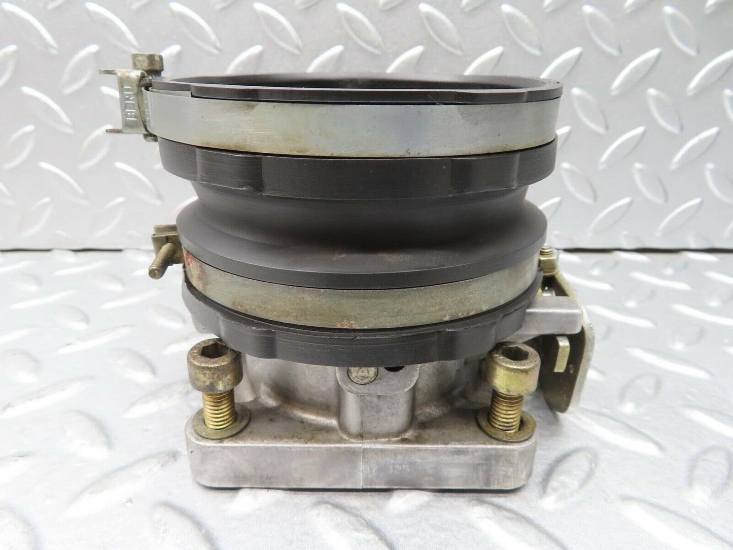 14443 Mercedes-Benz W116 350SE Throttle Body Valve 1001410382