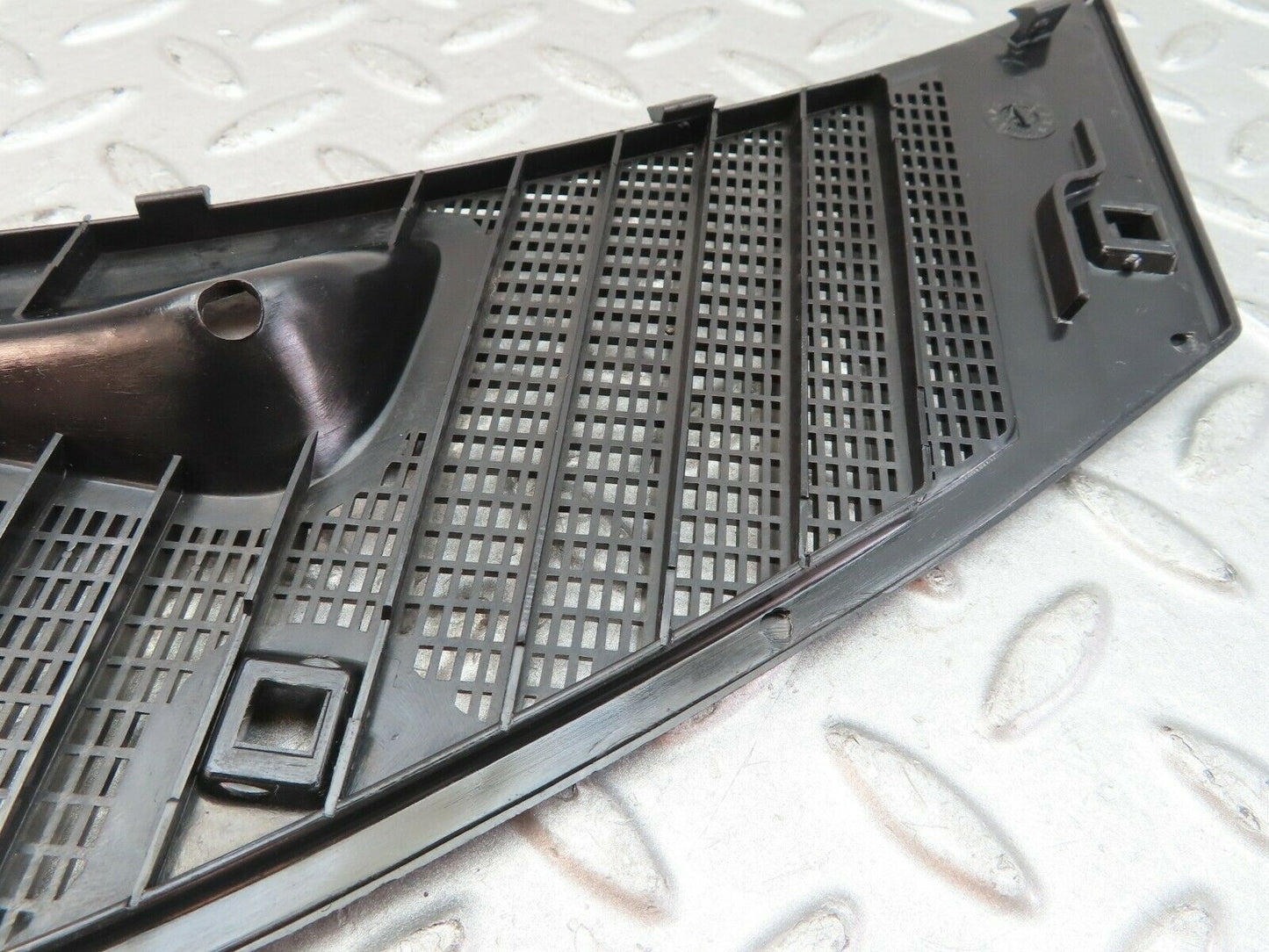 9577 Mercedes-Benz C123 280CE Coupe Air Intake Grill Right Side 1238363065