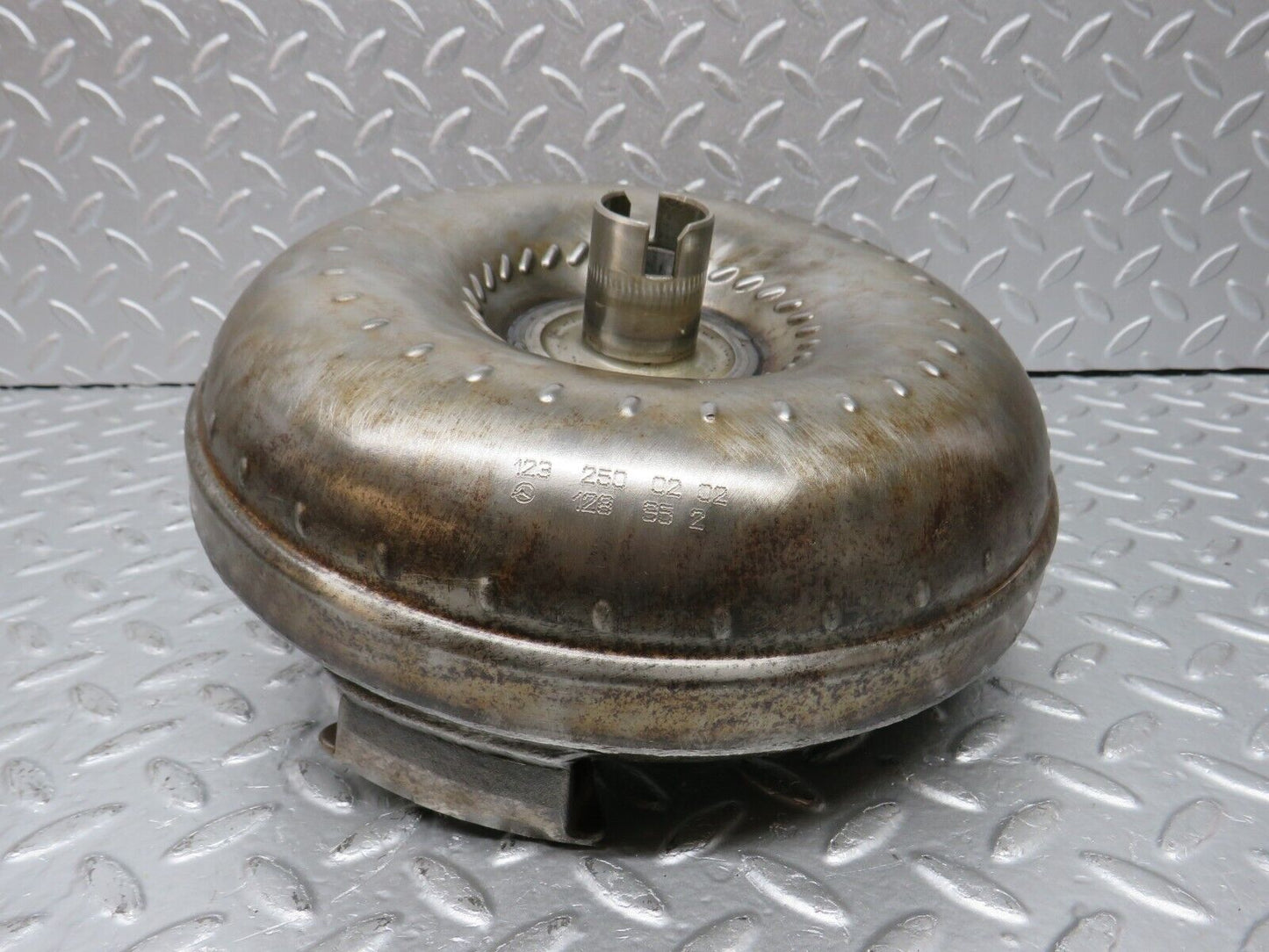 33446 Mercedes-Benz W202 C180 Torque Converter 1232500202
