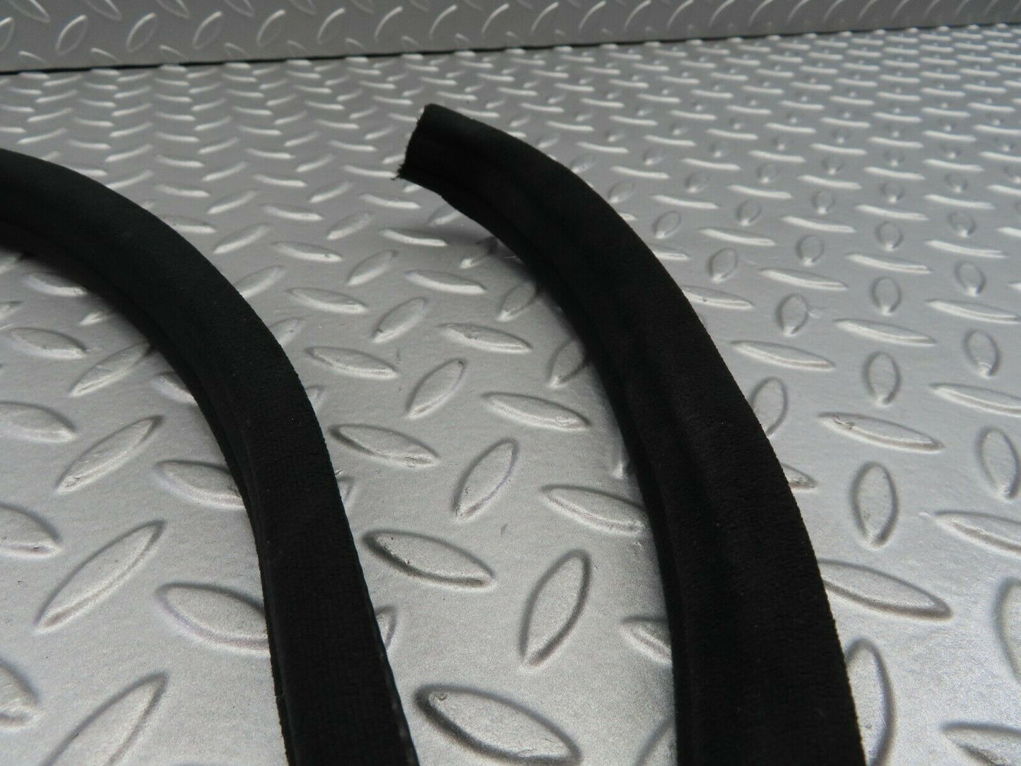 6636 Mercedes-Benz S124 E220 Wagon Rear Left Cloth Covered Door Seal