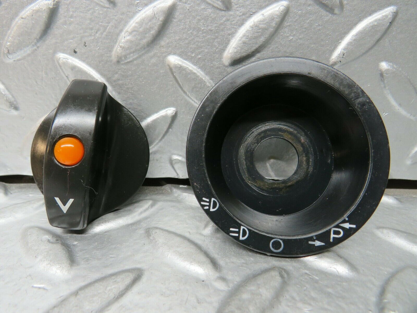 23802 Mercedes-Benz C107 450SLC Coupe Headlight Switch Black Collar And Knob