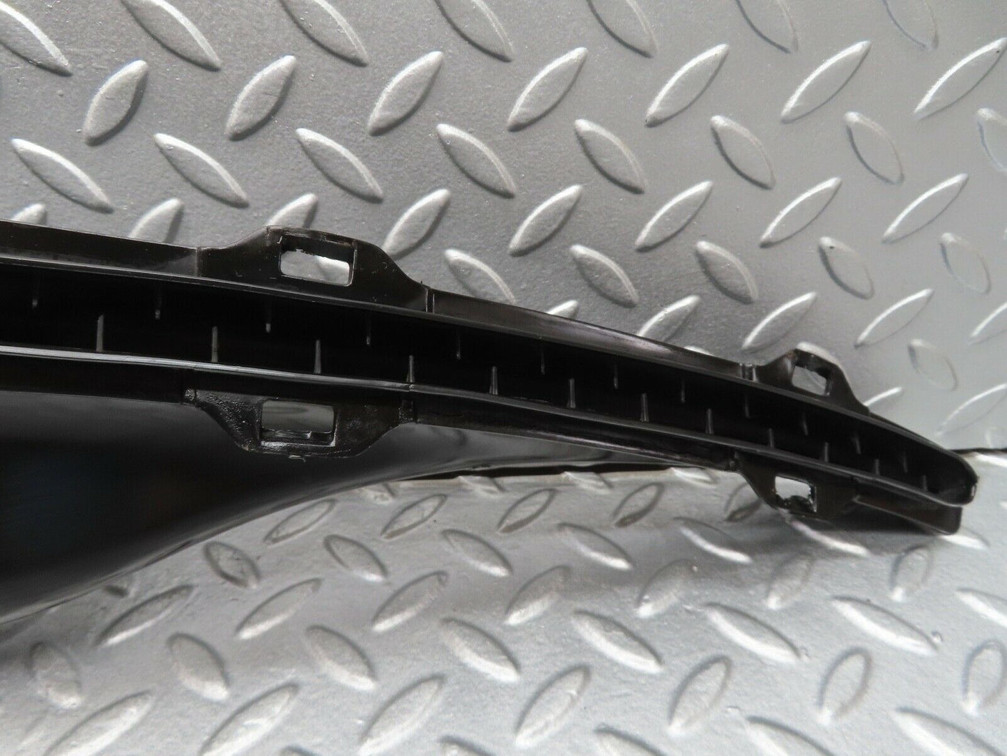 16835 Mercedes-Benz C123 280CE Coupe Air Duct Vent Left And Right 1238300219