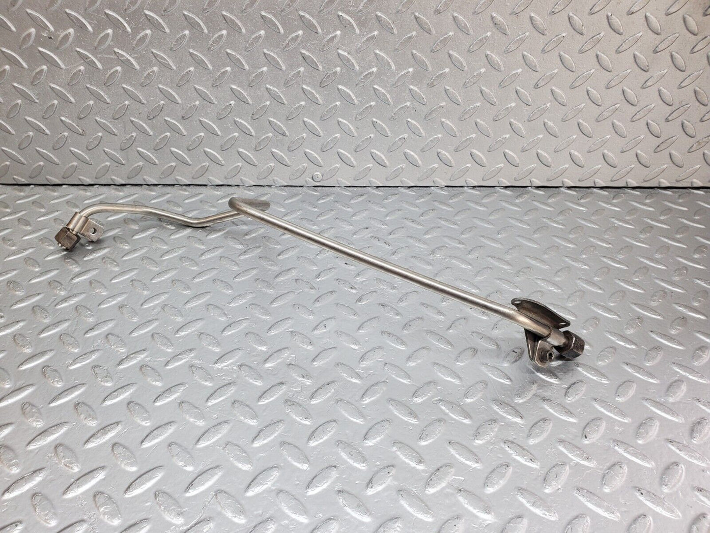44535 Mercedes-Benz W123 280E EGR Valve Hose Pipe