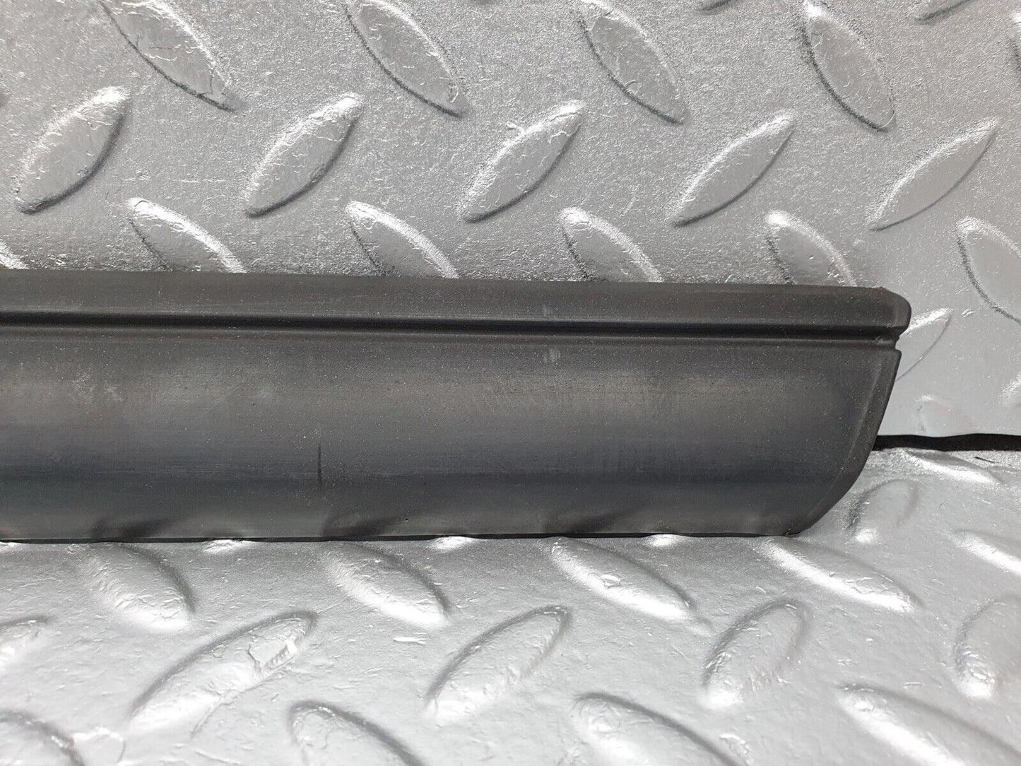 41686 Mercedes-Benz W124 200E Rear Left Door Lower Moulding Trim