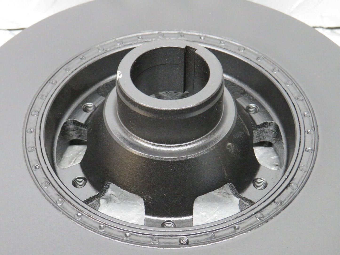 39569 Mercedes-Benz R129 320SL Coupe Crankshaft Vibration Damper 1040301703