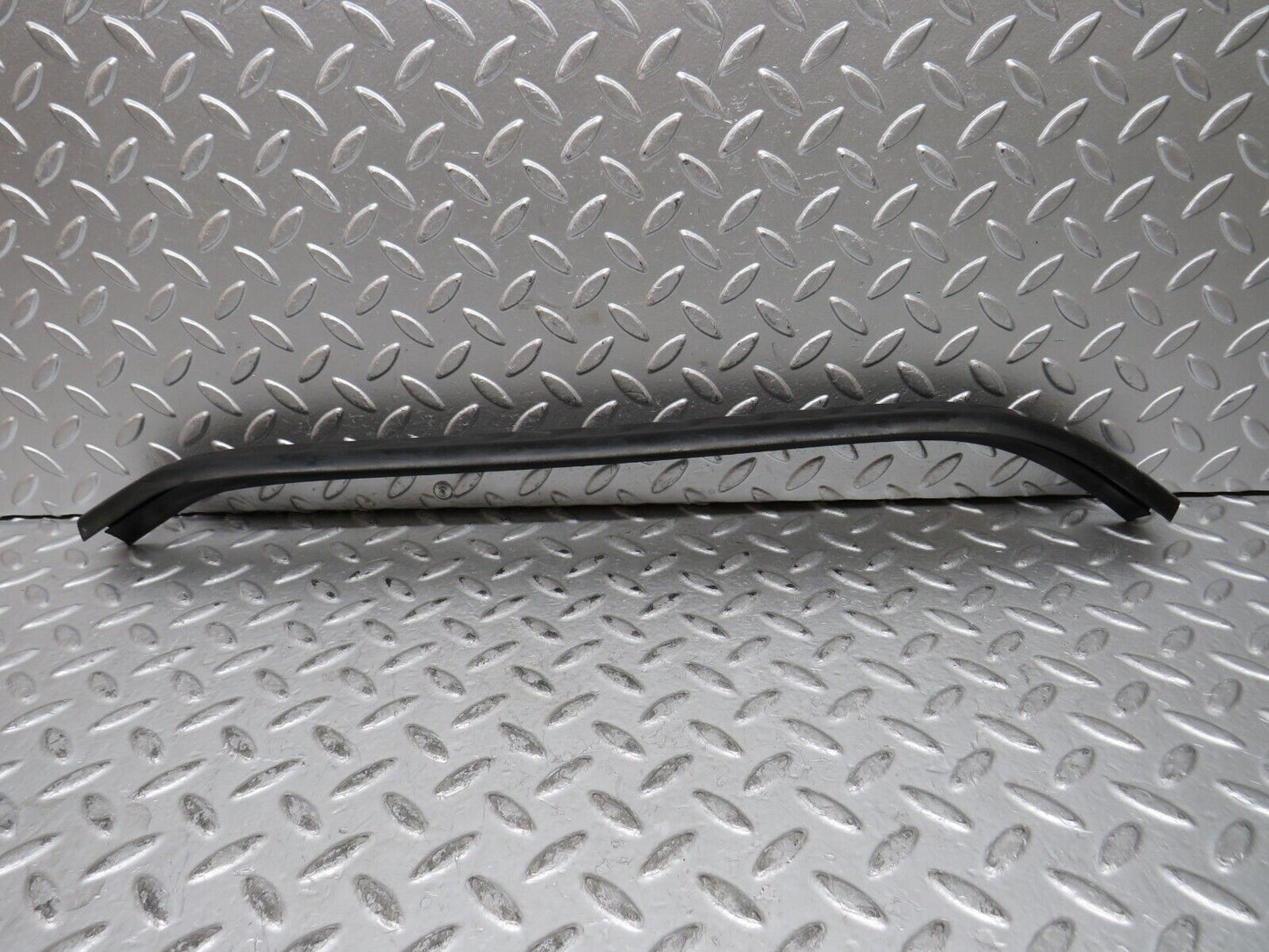 28875 Mercedes-Benz W123 230E Front Bumper Rubber