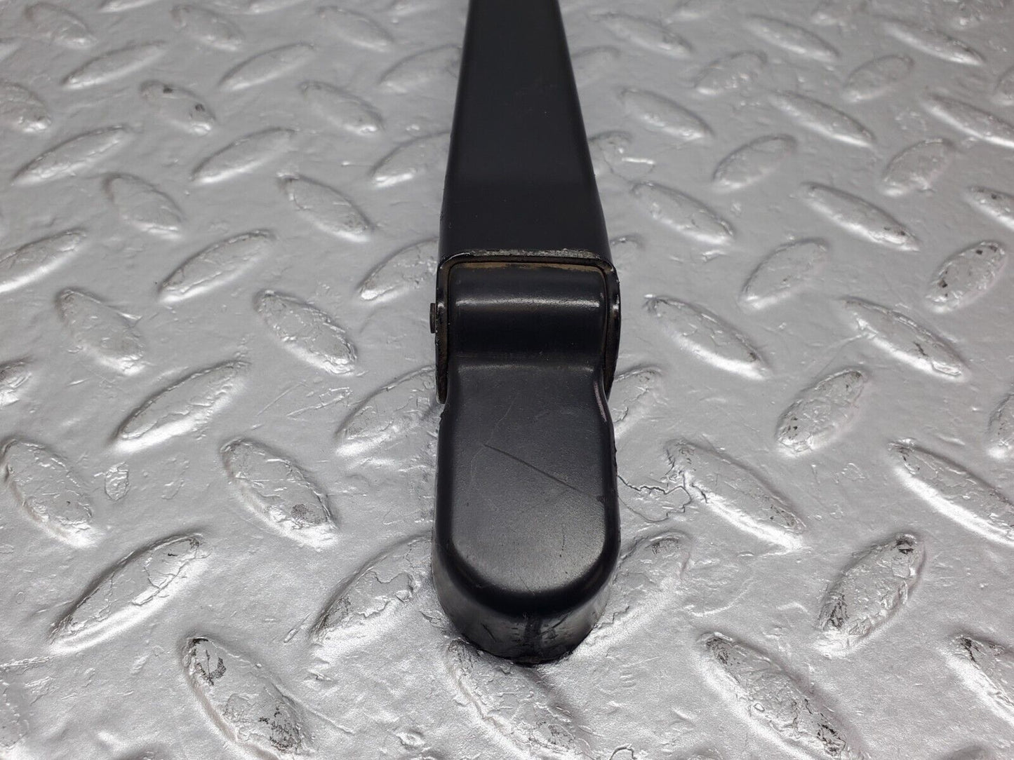 45856 Mercedes-Benz W126 420SE Windscreen Wiper Arm Bosch Left Side