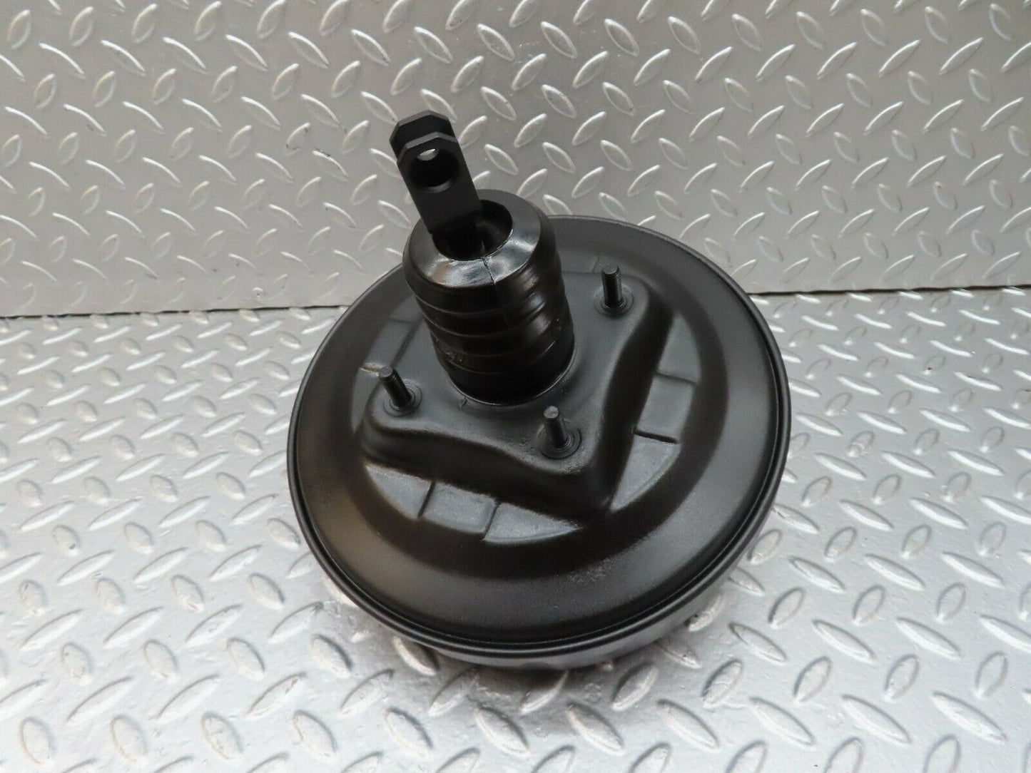 18057 Mercedes-Benz W123 200 Brake Booster