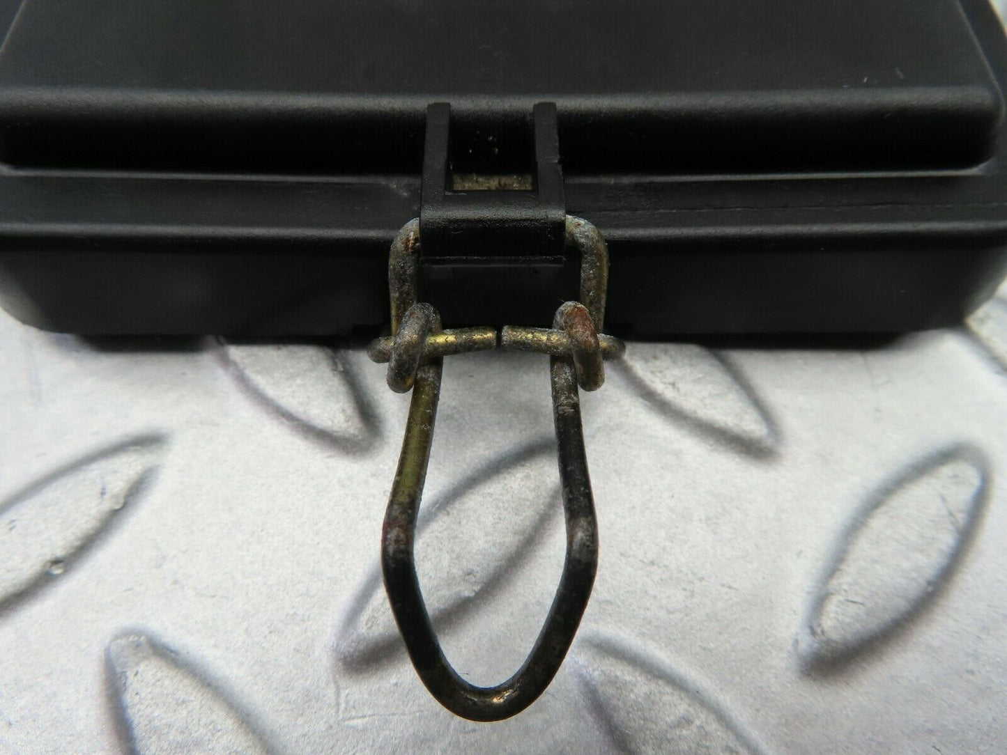 6675 Mercedes-Benz S124 E220 Wagon Fuse Box Cover Panel Lid 1245400182