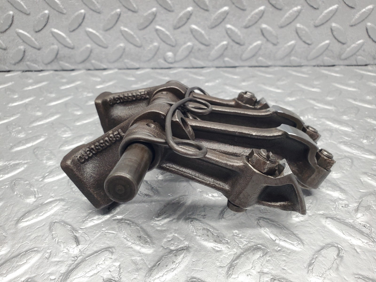 W112 rocker arm support arm and shaft used OEM