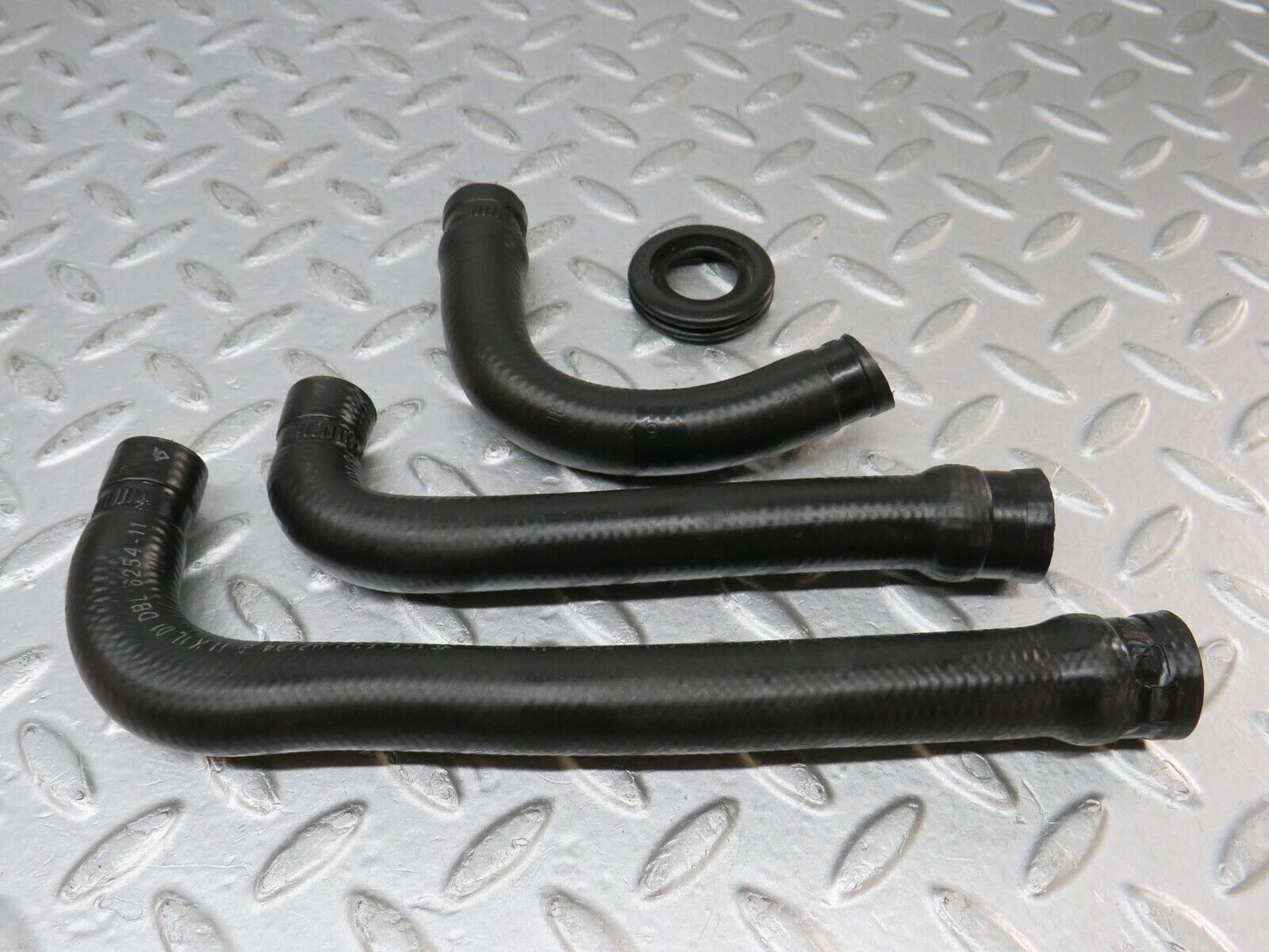 36282 Mercedes-Benz W126 420SE Heater Hose Pipe Set 1268320294 1268320394 1268321294
