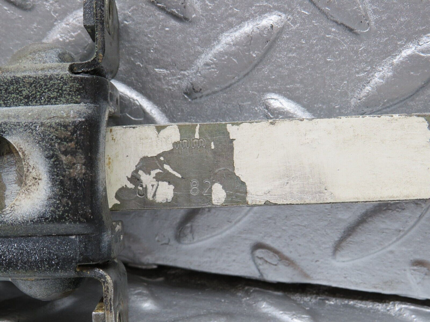 40589 Mercedes-Benz W123 300D Door Safety Check Strap