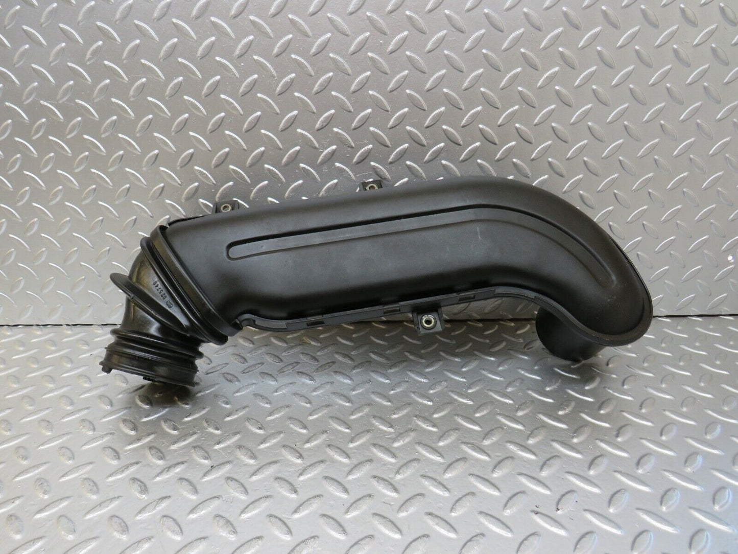 25000 Mercedes-Benz W140 S320 Engine Bay Air Duct 1041414104