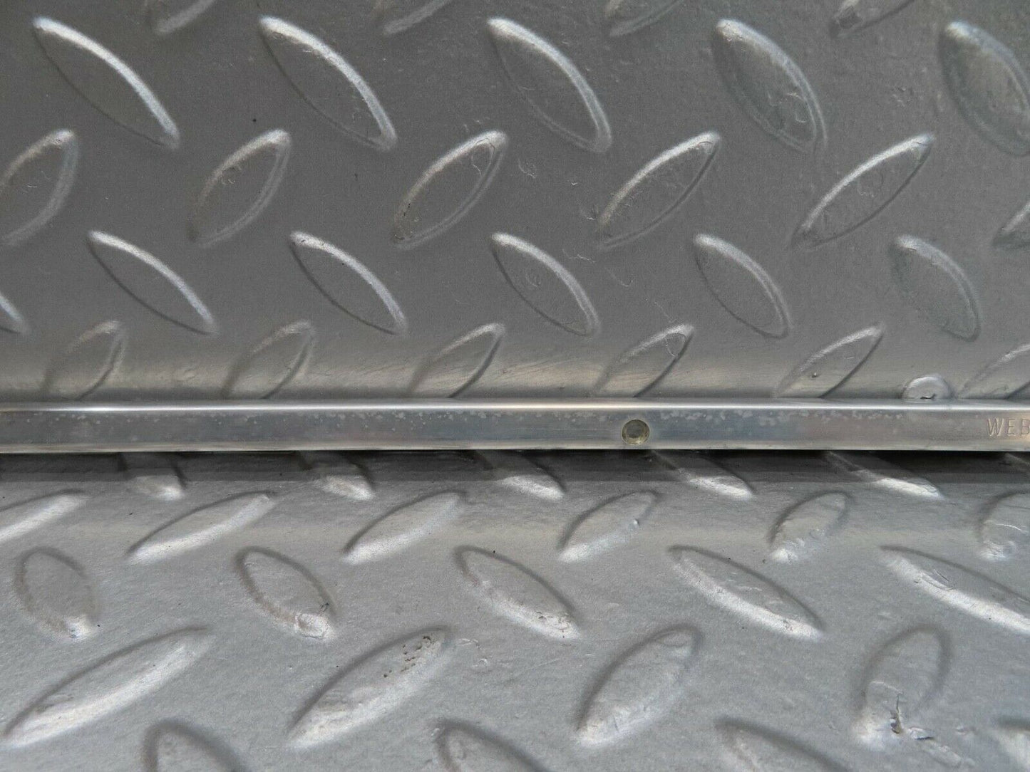 16020 Mercedes-Benz W123 280E Sunroof Chrome Trim
