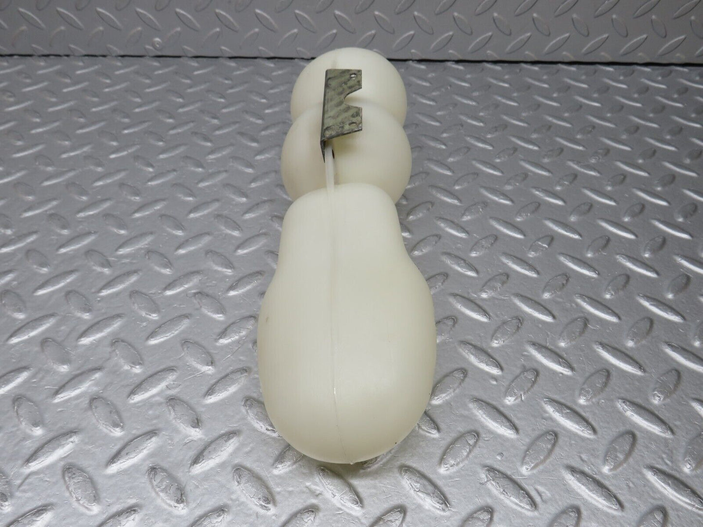 36529 Mercedes-Benz W201 190E 2.0L Vacuum Reservoir