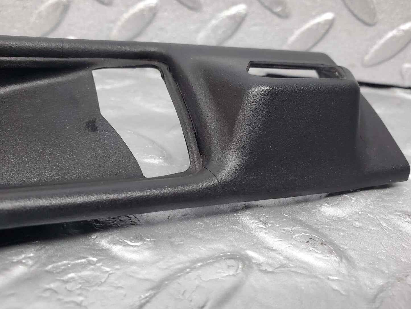 45894 Mercedes-Benz W126 420SE Front Interior Door Handle Frame Left 1267660111