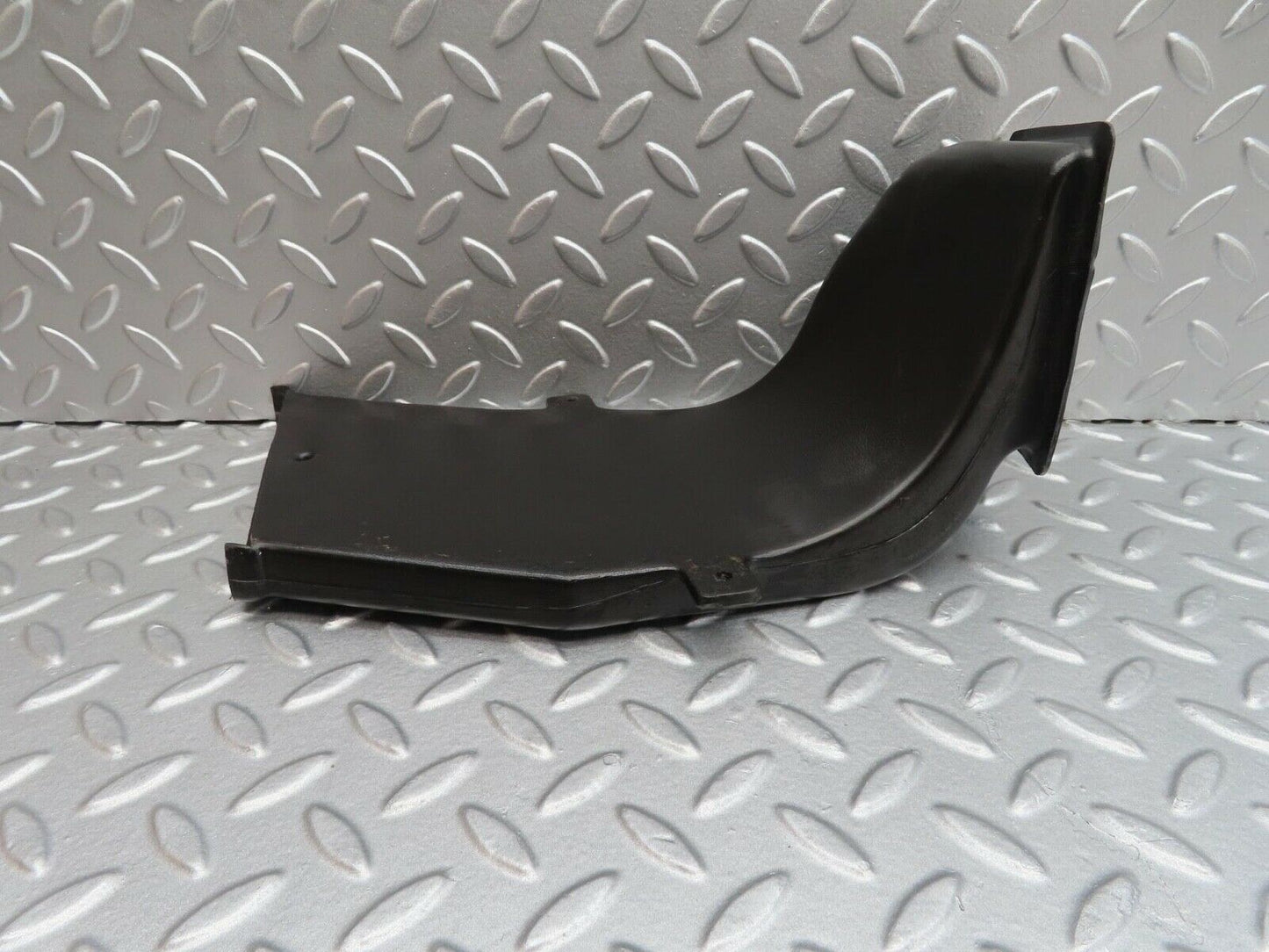 13935 Mercedes-Benz C107 280SLC Floor Ventilation Duct Left 1078310146