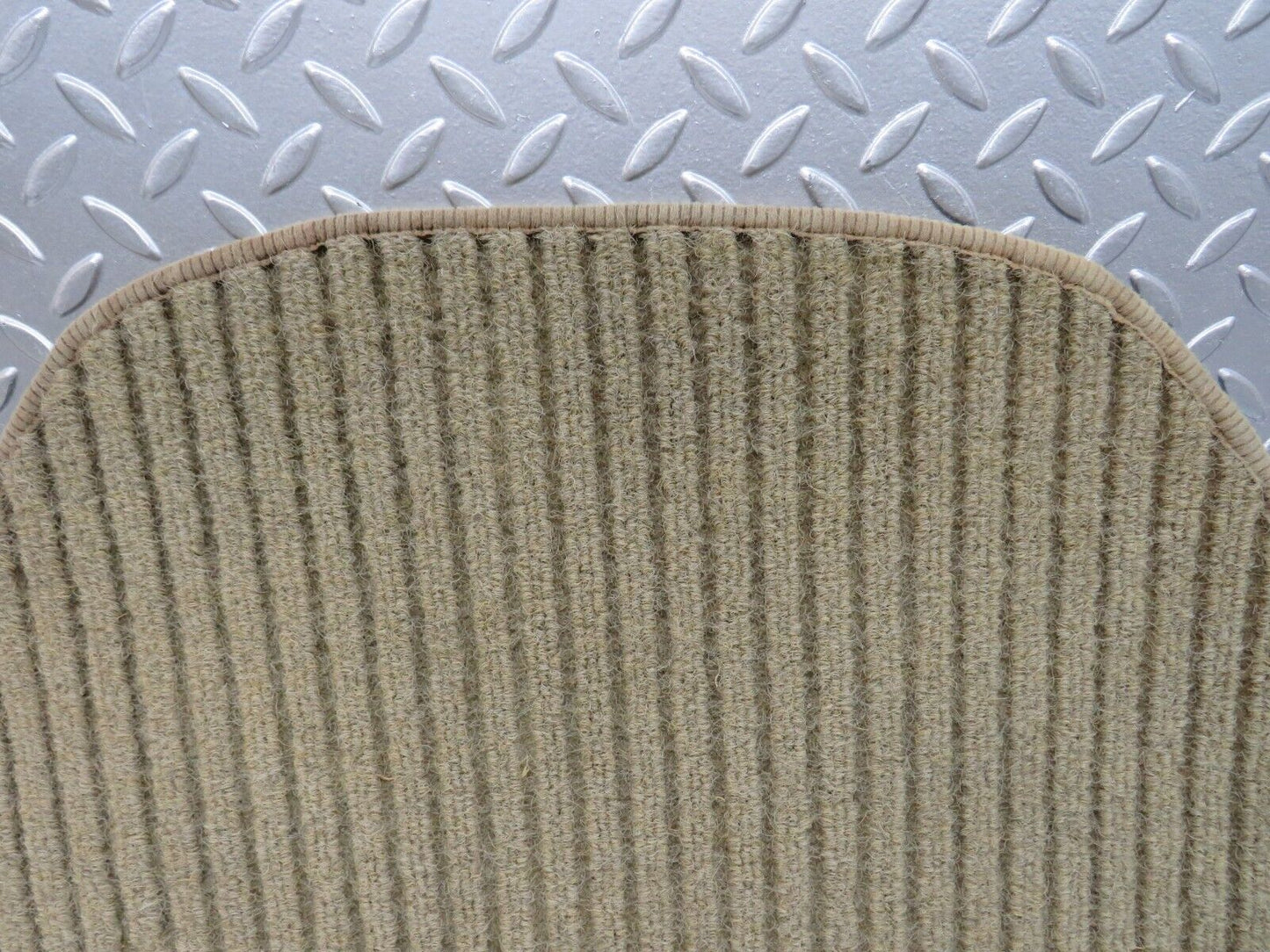 28924 Mercedes-Benz C124 320CE Coupe Rear Right Floor Carpet Beige