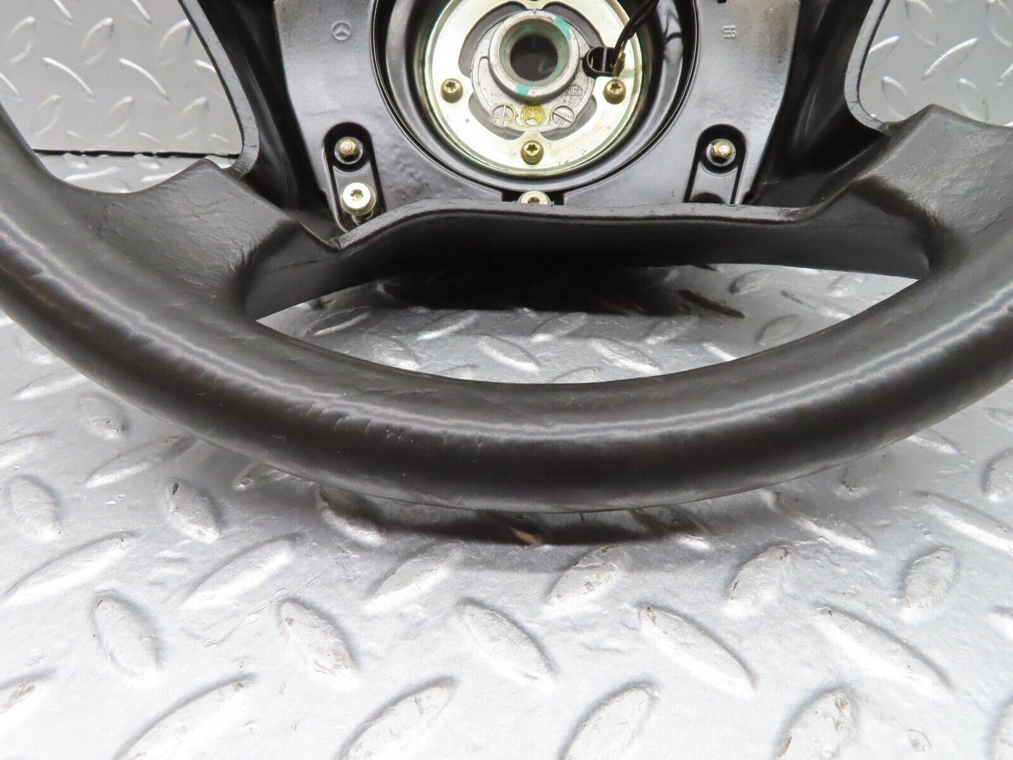 18159 Mercedes-Benz W124 Steering Wheel