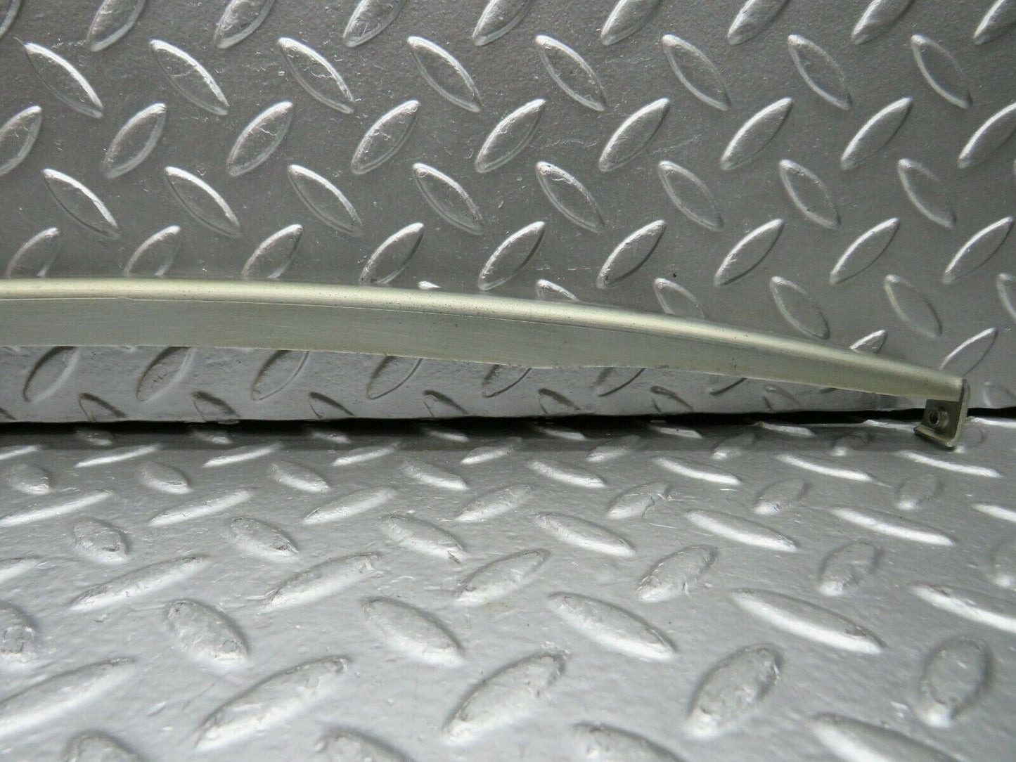 22535 Mercedes-Benz C124 E220 Coupe Left Door Window Channel