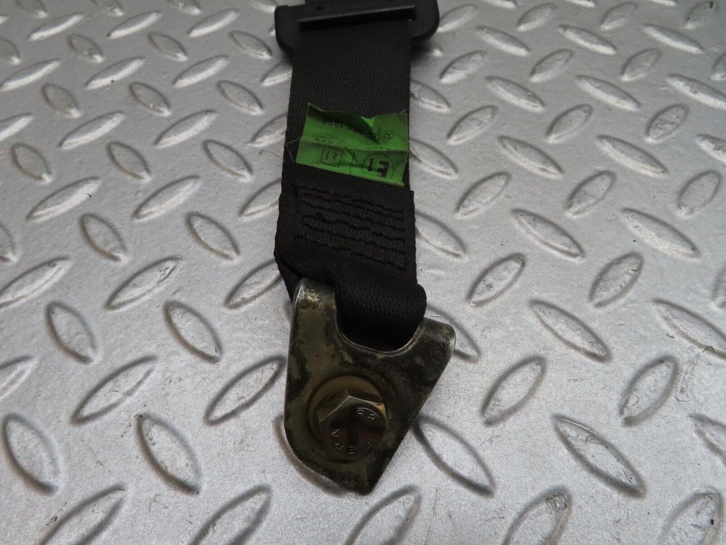 14733 Mercedes-Benz W201 190E Rear Seat Belt Set