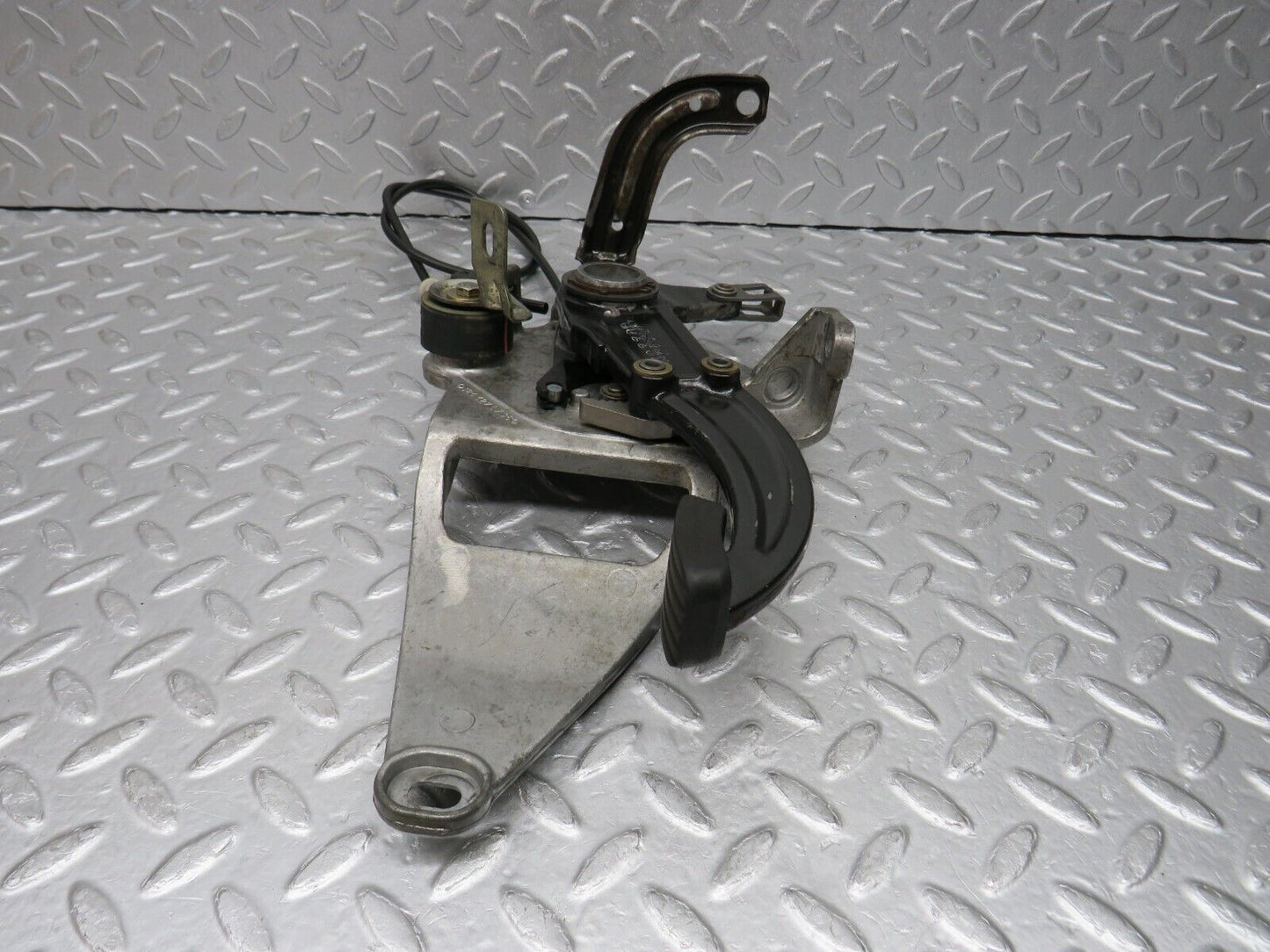 38032 Mercedes-Benz A124 320E Cabriolet Parking Brake Pedal 1244270801 1244270736