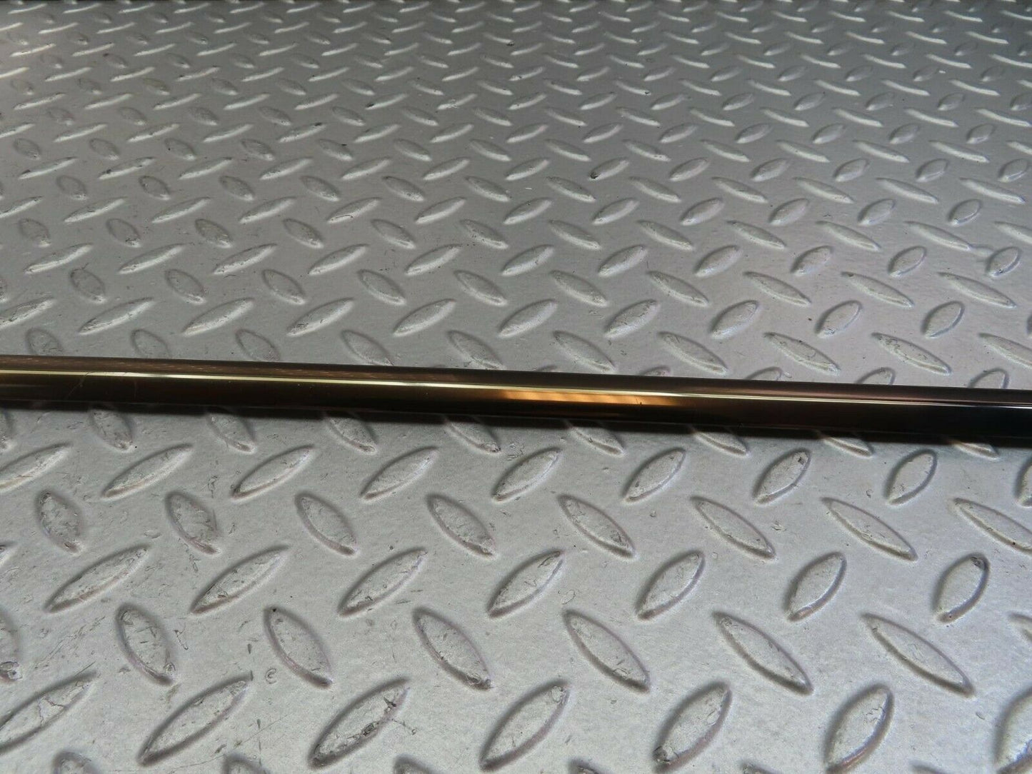 9542 Mercedes-Benz C124 300CE Coupe Front Left Door Chrome Trim