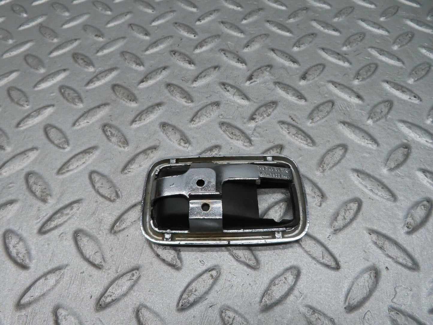 12265 Mercedes-Benz W108 280SE 3.5 Chrome Frame For Door Handle Left 1087660511