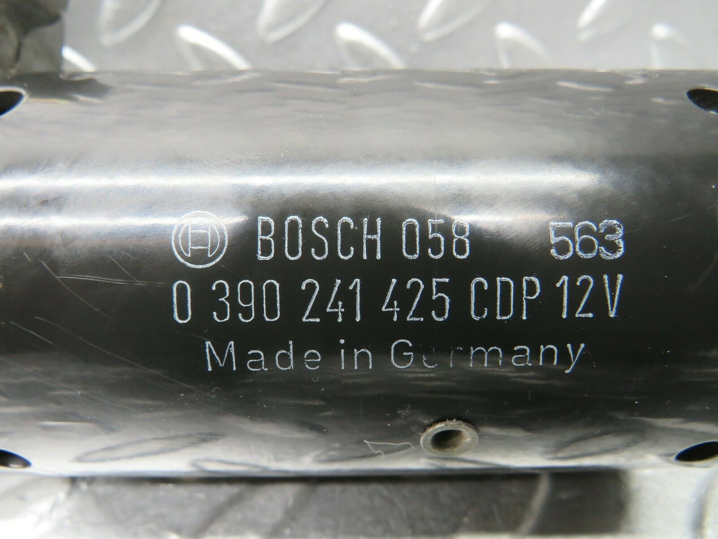 22507 Mercedes-Benz C124 E220 Coupe Wiper Motor Bosch 0390241425
