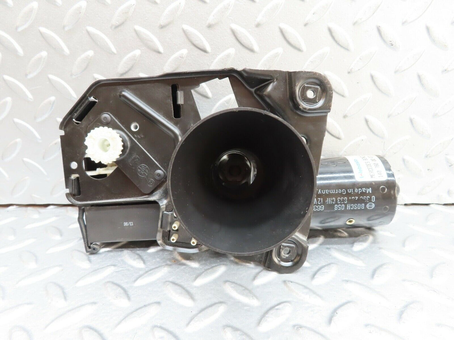 19431 Mercedes-Benz C140 CL420 Coupe Sunroof Motor Bosch 1407800007