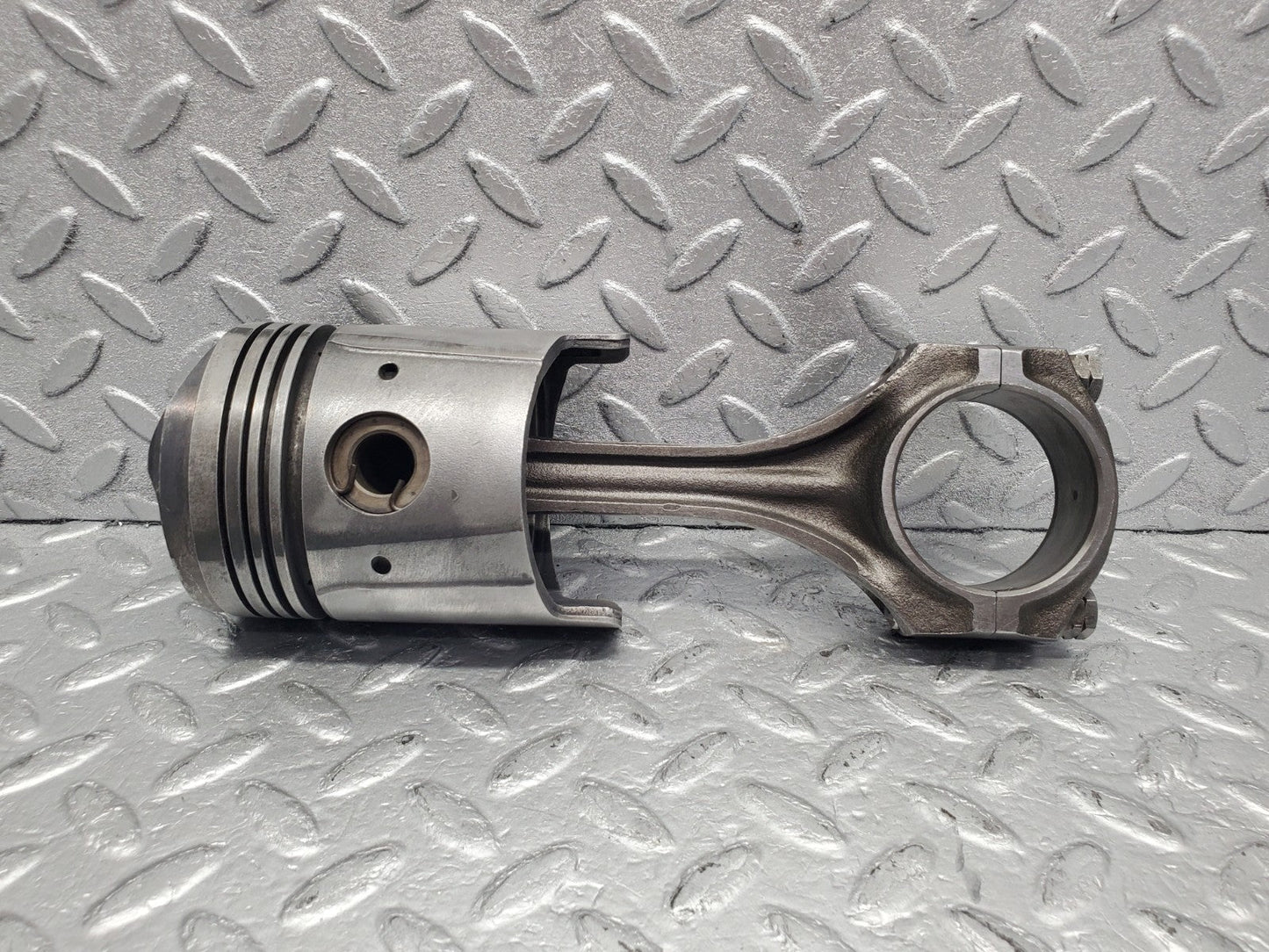 W112 piston and connecting rod used OEM