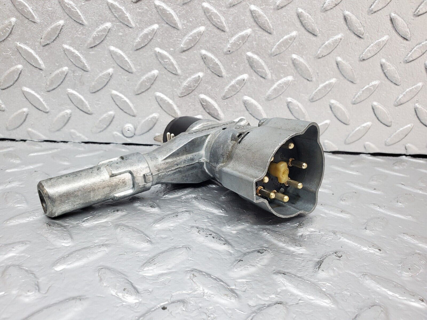 44396 Mercedes-Benz W123 280E Steering Lock Ignition Switch With Key