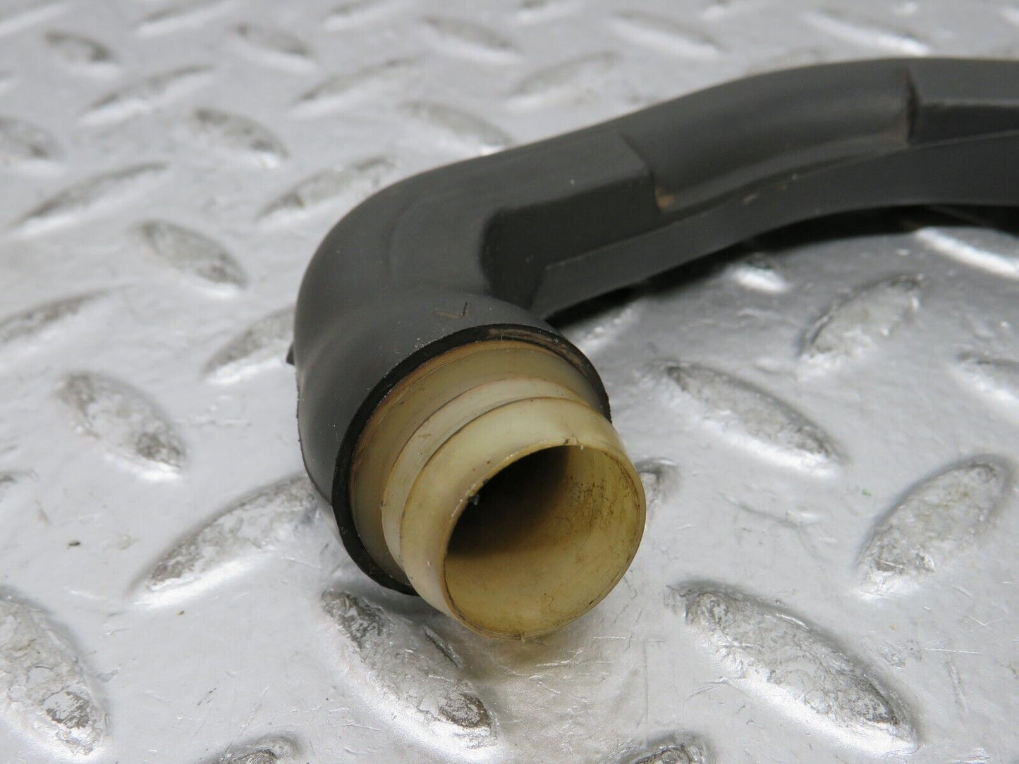 27294 Mercedes-Benz W123 280E Air Intake Pipe 1100945282